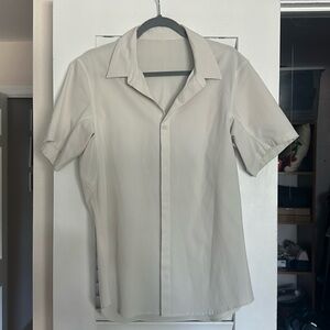 lululemon Men’s Airing Easy Short-Sleeve Shirt